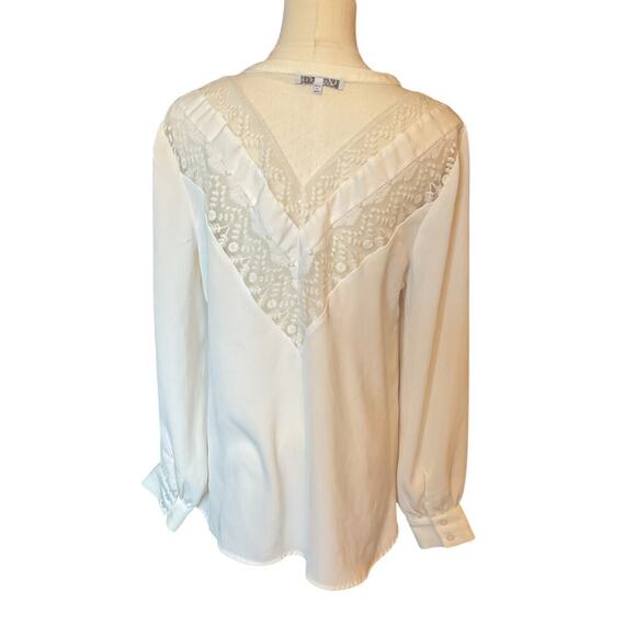 Collection by Cezele White Babydoll Style Tunic. Sheer Detail. Size Small - Picture 3 of 7